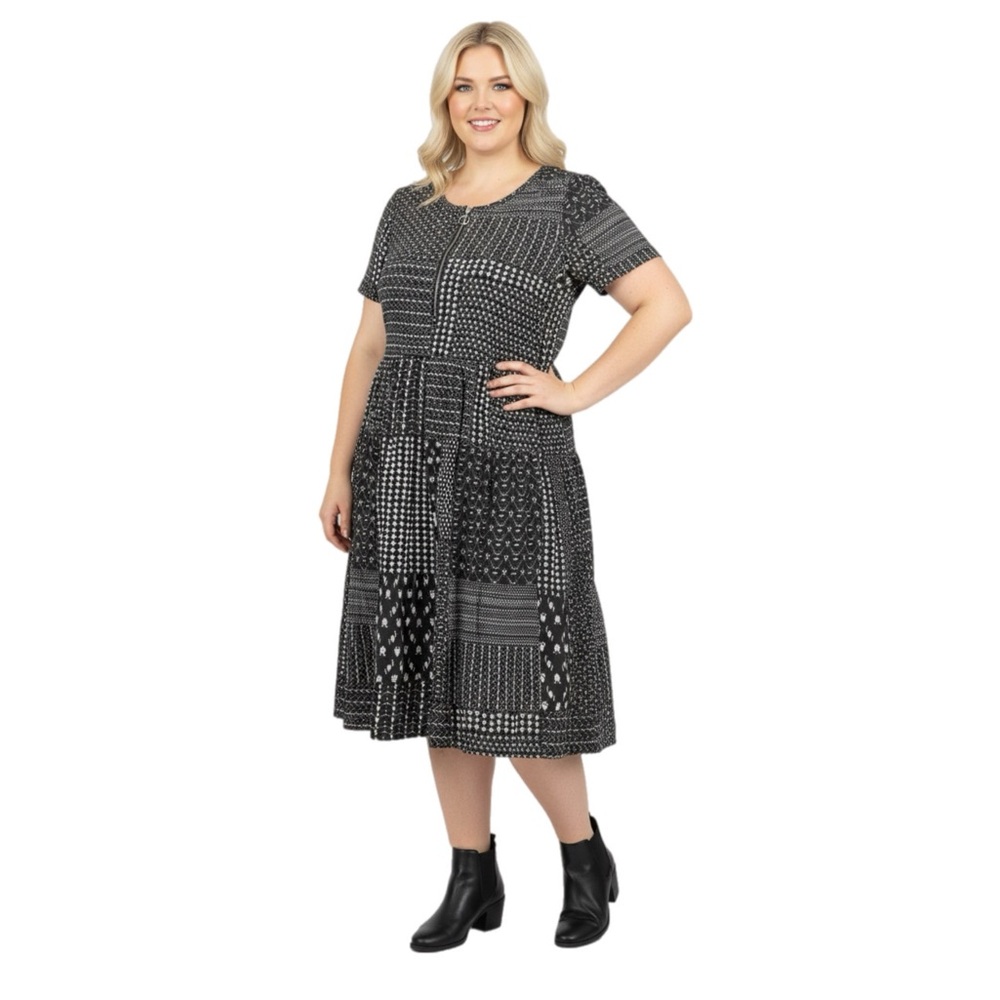 309 - LuLaRoe - Black Multi Pattern Dress - Size‎ XL
